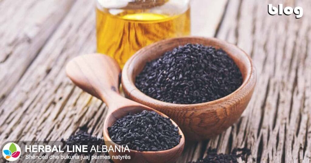 Vaj i farës së zezë (Nigella Sativa) i çertifikuar Bio-Organik, i presuar në të ftohtë. Përmban min. 2% Thymoquinone