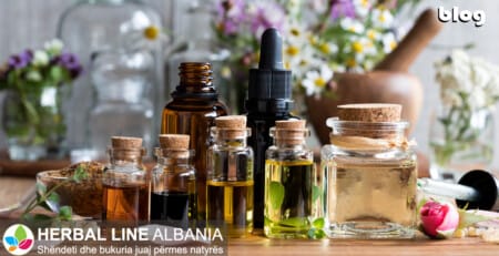 Trajtimi i akneve me vajra esenciale ne kushtet e shtepise